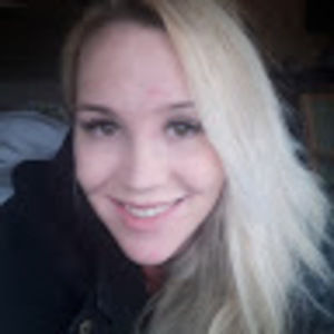 Meet your Posher, Chloe